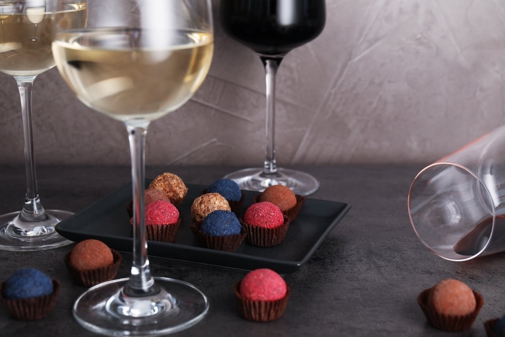 bonbon-chocolates-and-wine